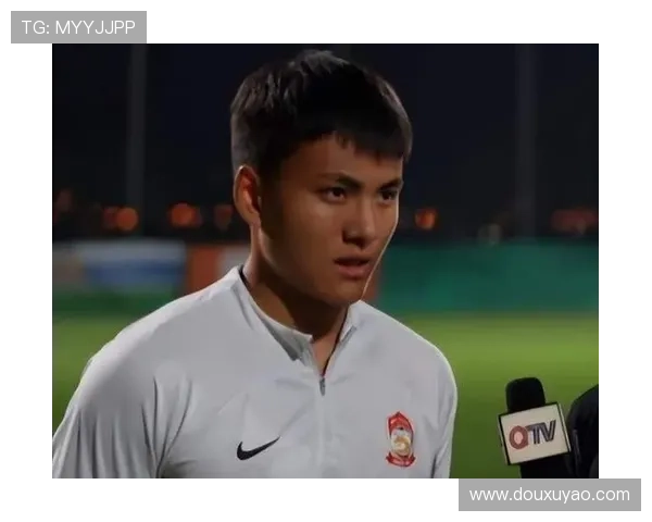 门前大爹李昊两战零封青年国足