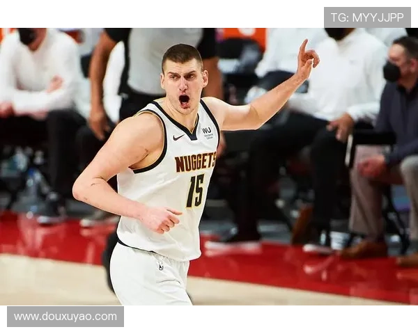 掘金胜开拓者约基奇32分准三双