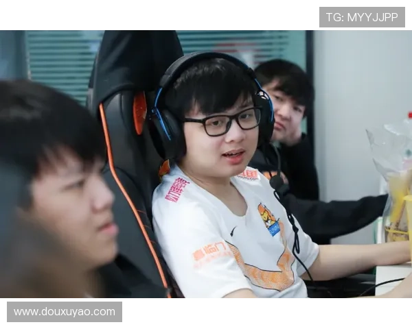 斯卢茨基首次面对-10分挑战 争冠目标难度加大